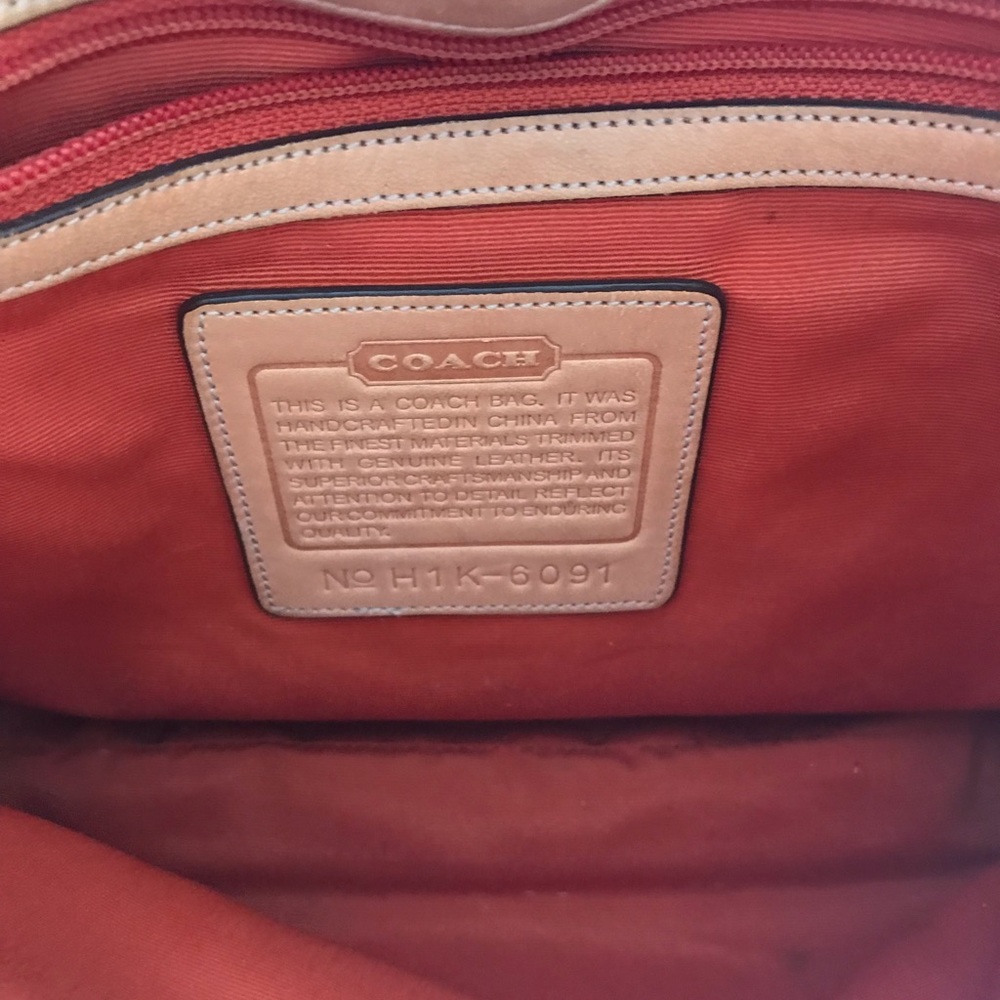 Authentic coach bag - Picture 4 of 8